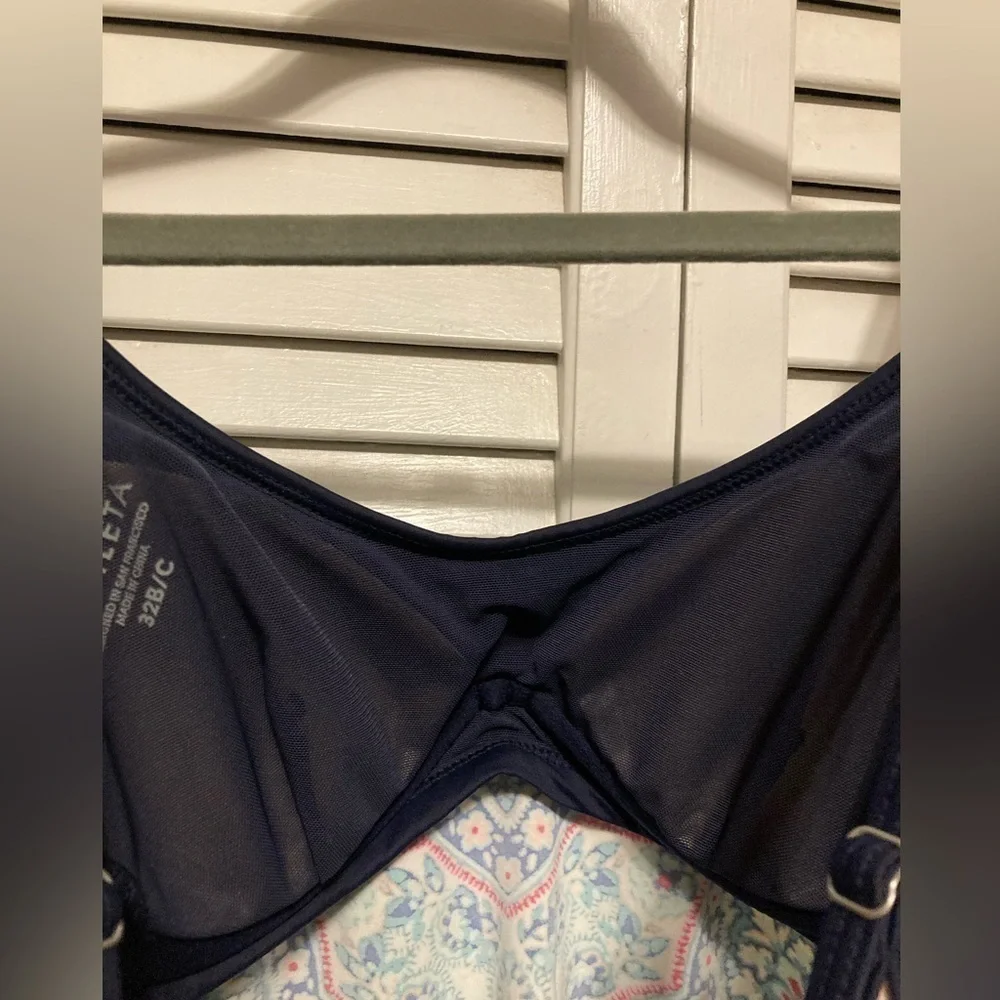 Athleta Monaco Blue And Pink Blousy Tankini Swim Top Size 32B